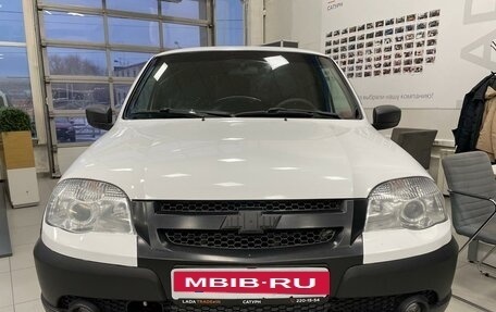 Chevrolet Niva I рестайлинг, 2019 год, 680 000 рублей, 2 фотография