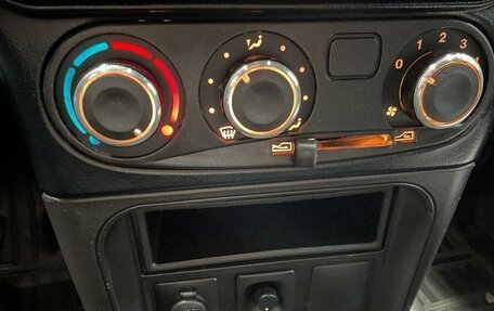 Chevrolet Niva I рестайлинг, 2019 год, 680 000 рублей, 17 фотография