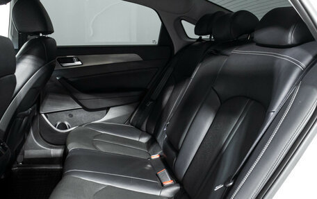 Hyundai Sonata VII, 2019 год, 1 995 000 рублей, 10 фотография