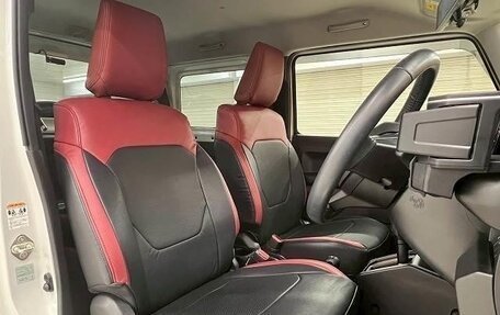 Suzuki Jimny, 2021 год, 2 150 000 рублей, 39 фотография