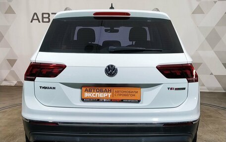 Volkswagen Tiguan II, 2017 год, 1 819 000 рублей, 5 фотография