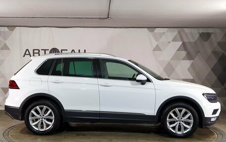Volkswagen Tiguan II, 2017 год, 1 819 000 рублей, 6 фотография