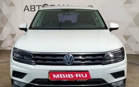 Volkswagen Tiguan II, 2017 год, 1 819 000 рублей, 2 фотография