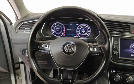 Volkswagen Tiguan II, 2017 год, 1 819 000 рублей, 13 фотография