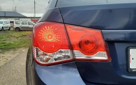 Chevrolet Cruze II, 2011 год, 680 000 рублей, 3 фотография