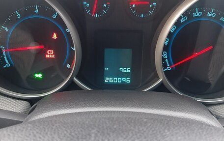 Chevrolet Cruze II, 2011 год, 680 000 рублей, 17 фотография