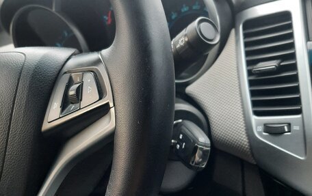 Chevrolet Cruze II, 2011 год, 680 000 рублей, 15 фотография