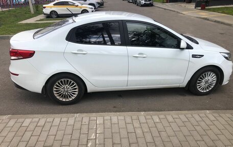 KIA Rio III рестайлинг, 2015 год, 1 010 000 рублей, 4 фотография