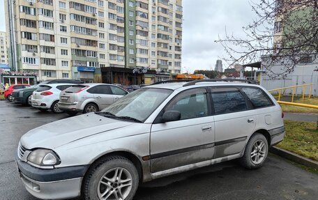 Toyota Caldina, 1998 год, 450 000 рублей, 2 фотография