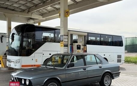 BMW 5 серия, 1983 год, 315 000 рублей, 6 фотография