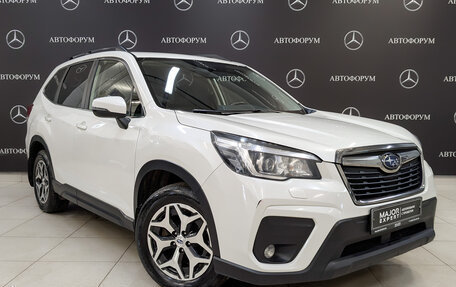 Subaru Forester, 2019 год, 2 350 000 рублей, 3 фотография