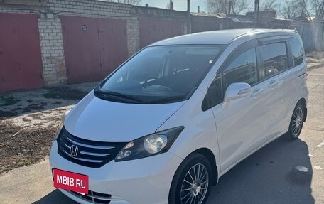Honda Freed I, 2010 год, 1 200 000 рублей, 3 фотография