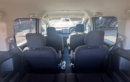 Honda Freed I, 2010 год, 1 200 000 рублей, 26 фотография