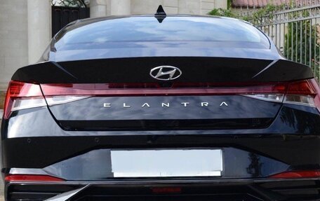 Hyundai Elantra, 2022 год, 1 790 000 рублей, 9 фотография