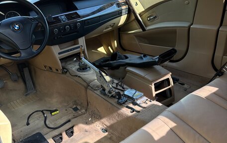 BMW 5 серия, 2004 год, 1 500 000 рублей, 6 фотография