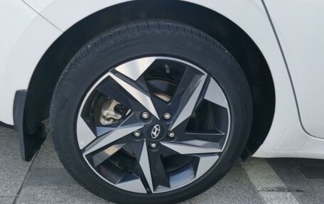 Hyundai Elantra, 2021 год, 1 260 000 рублей, 9 фотография