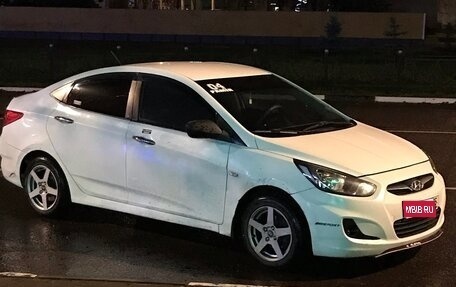 Hyundai Solaris II рестайлинг, 2013 год, 520 000 рублей, 1 фотография