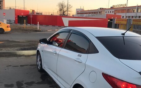 Hyundai Solaris II рестайлинг, 2013 год, 520 000 рублей, 8 фотография