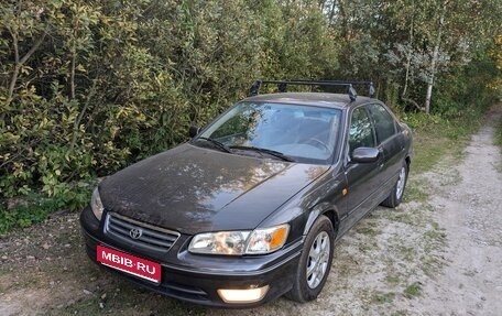 Toyota Camry, 2000 год, 749 000 рублей, 1 фотография