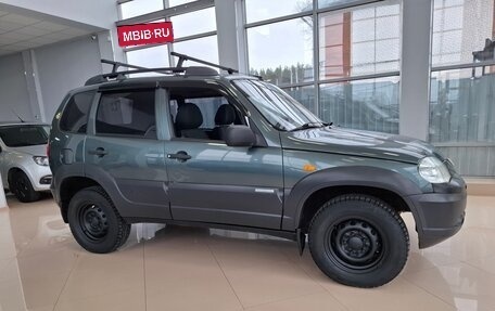 Chevrolet Niva I рестайлинг, 2009 год, 399 000 рублей, 9 фотография