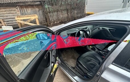 Hyundai Elantra V, 2012 год, 700 000 рублей, 5 фотография