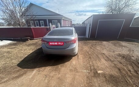 Hyundai Elantra V, 2012 год, 700 000 рублей, 4 фотография