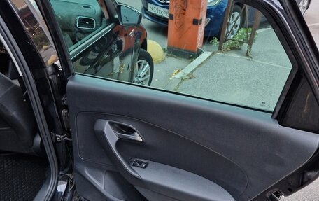 Volkswagen Polo VI (EU Market), 2019 год, 1 300 000 рублей, 24 фотография