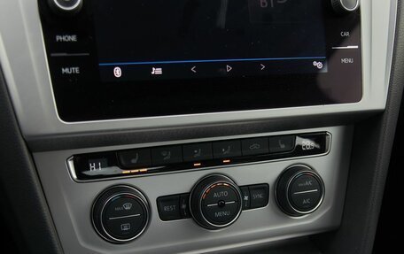 Volkswagen Passat B8 рестайлинг, 2019 год, 2 388 000 рублей, 6 фотография