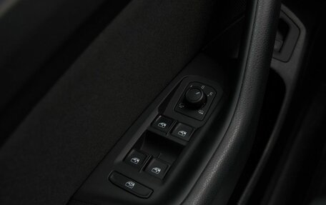 Volkswagen Passat B8 рестайлинг, 2019 год, 2 388 000 рублей, 8 фотография