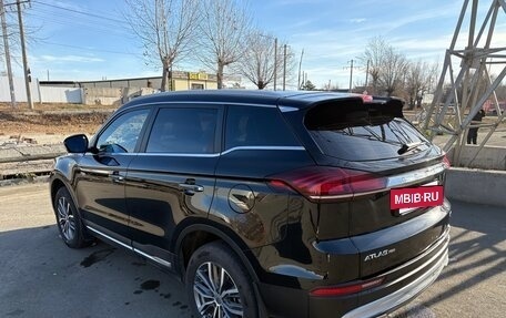 Geely Atlas, 2022 год, 1 500 000 рублей, 4 фотография