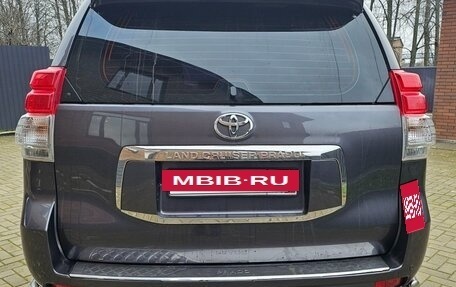 Toyota Land Cruiser Prado 150 рестайлинг 2, 2011 год, 2 250 000 рублей, 6 фотография