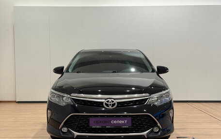 Toyota Camry, 2017 год, 2 100 000 рублей, 2 фотография