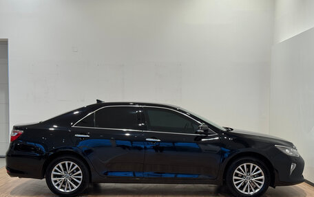 Toyota Camry, 2017 год, 2 100 000 рублей, 8 фотография