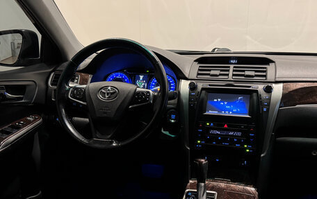 Toyota Camry, 2017 год, 2 100 000 рублей, 9 фотография