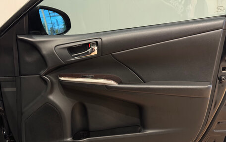 Toyota Camry, 2017 год, 2 100 000 рублей, 17 фотография