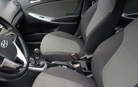 Hyundai Solaris II рестайлинг, 2013 год, 750 000 рублей, 9 фотография