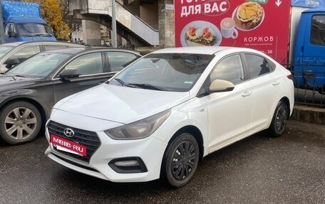 Hyundai Solaris II рестайлинг, 2017 год, 490 000 рублей, 2 фотография