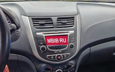 Hyundai Solaris II рестайлинг, 2013 год, 750 000 рублей, 6 фотография