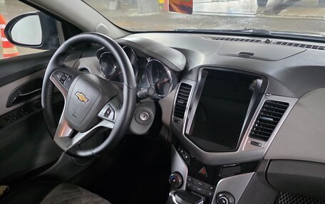 Chevrolet Cruze II, 2010 год, 399 000 рублей, 5 фотография