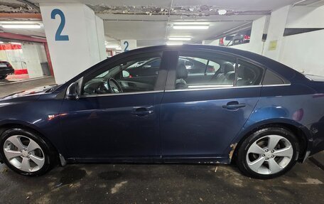 Chevrolet Cruze II, 2010 год, 399 000 рублей, 3 фотография