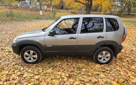 Chevrolet Niva I рестайлинг, 2013 год, 600 000 рублей, 5 фотография