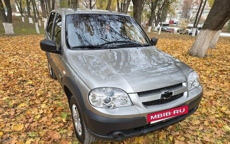 Chevrolet Niva I рестайлинг, 2013 год, 600 000 рублей, 4 фотография
