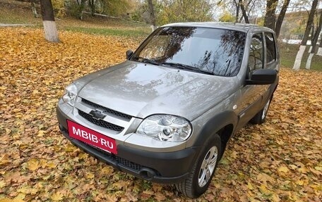 Chevrolet Niva I рестайлинг, 2013 год, 600 000 рублей, 2 фотография