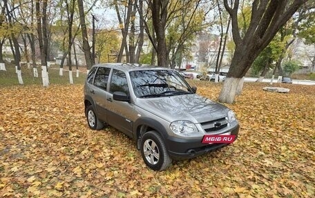 Chevrolet Niva I рестайлинг, 2013 год, 600 000 рублей, 12 фотография