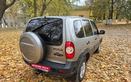 Chevrolet Niva I рестайлинг, 2013 год, 600 000 рублей, 9 фотография