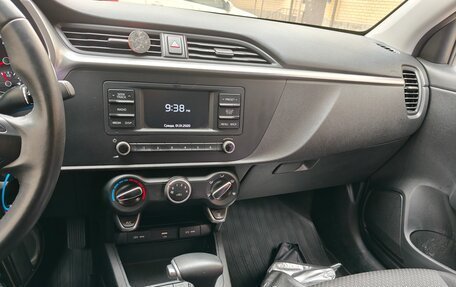 KIA Rio IV, 2021 год, 1 600 000 рублей, 10 фотография