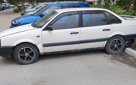 Volkswagen Passat B3, 1993 год, 100 000 рублей, 3 фотография