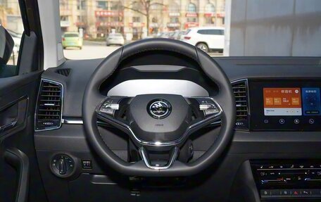 Skoda Karoq I, 2025 год, 2 800 000 рублей, 8 фотография