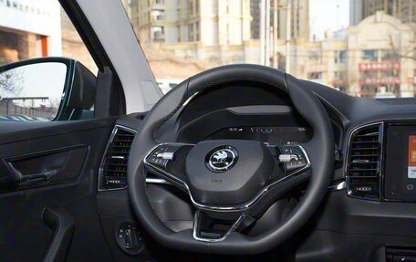 Skoda Karoq I, 2025 год, 2 800 000 рублей, 9 фотография