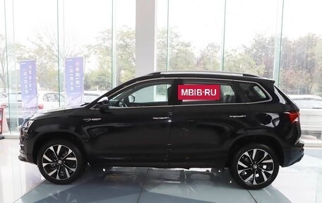 Skoda Karoq I, 2025 год, 2 800 000 рублей, 4 фотография